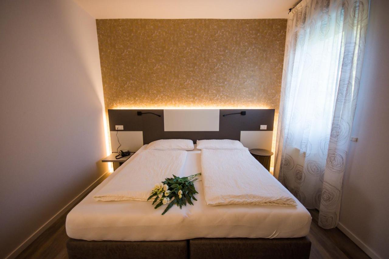 Hotel Eden Torri Del Benaco Εξωτερικό φωτογραφία