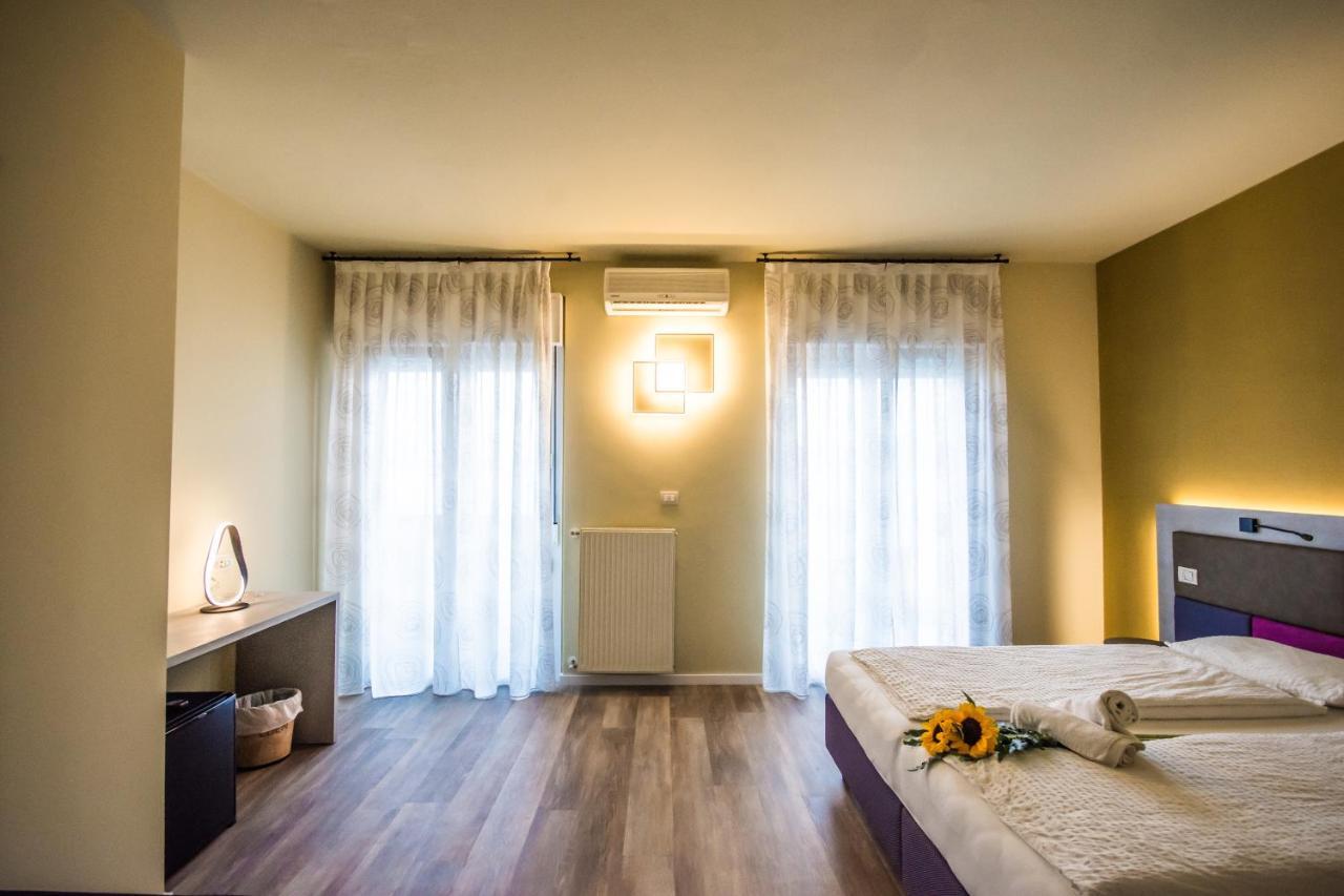 Hotel Eden Torri Del Benaco Εξωτερικό φωτογραφία