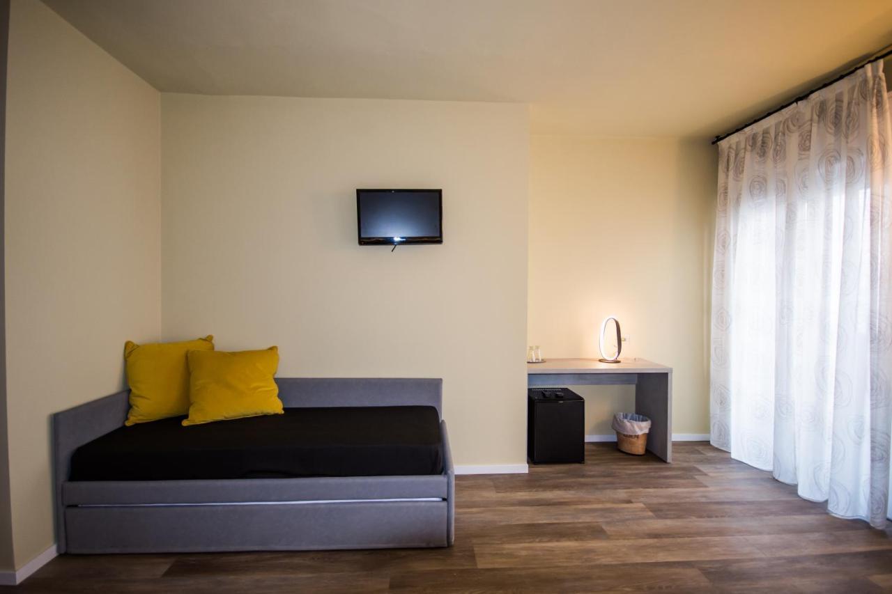 Hotel Eden Torri Del Benaco Εξωτερικό φωτογραφία
